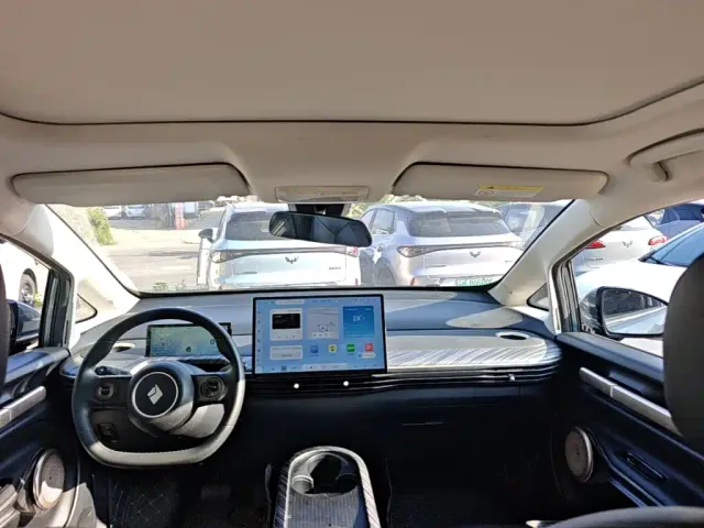 Baojun Cloud — Фото автомобиля 17