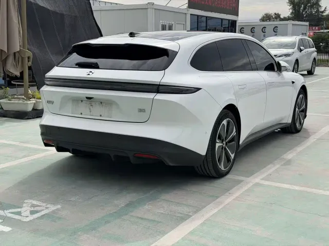 Nio ET5 Touring — Фото автомобиля 22