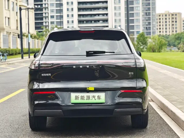 Geely Galaxy E5 — Фото автомобиля 4