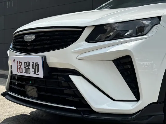 Geely Binyue — Фото автомобиля 12