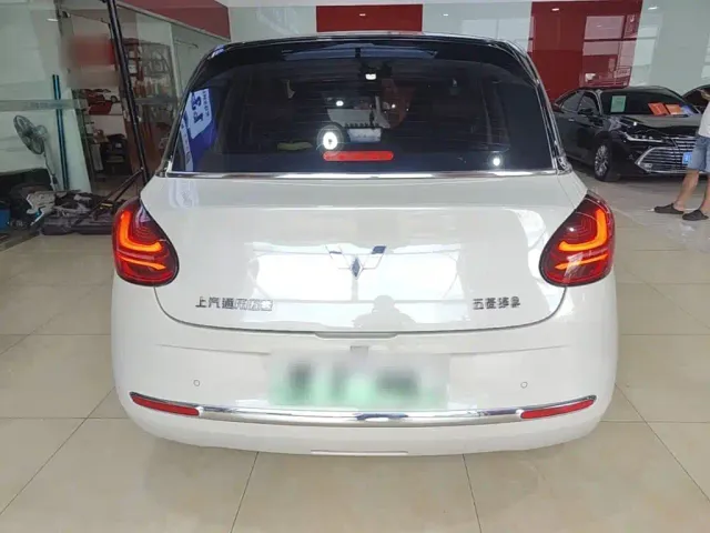 Wuling Bingo — Фото автомобиля 5