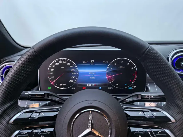 Mercedes-Benz C-Class — Фото автомобиля 11