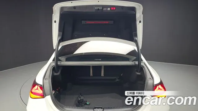 Mercedes-Benz E-Class E-класс W214 — Фото автомобиля 16
