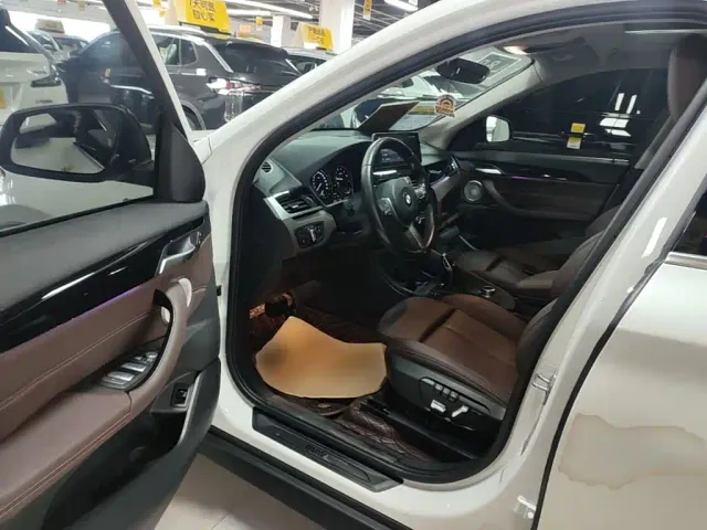 BMW X1 — Фото автомобиля 15