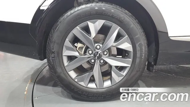 Kia Sportage Sportage 5-е поколение Бензин 1.6 турбо 2WD — Фото автомобиля 5