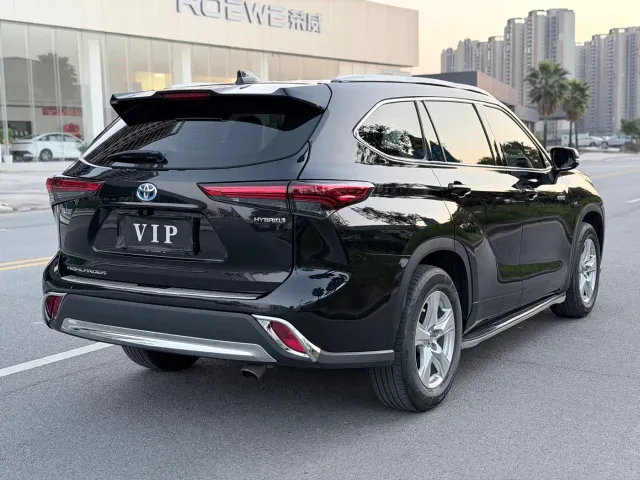 Toyota Highlander — Фото автомобиля 5