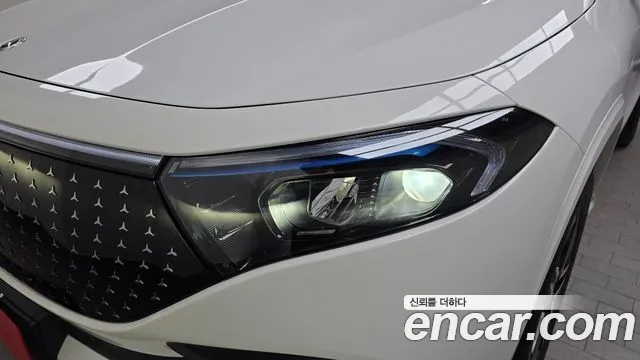 Mercedes-Benz EQA — Фото автомобиля 20