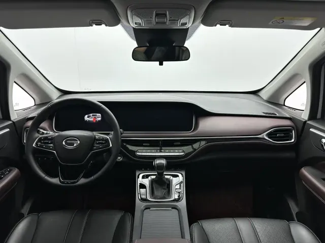 GAC Trumpchi M6 — Фото автомобиля 7