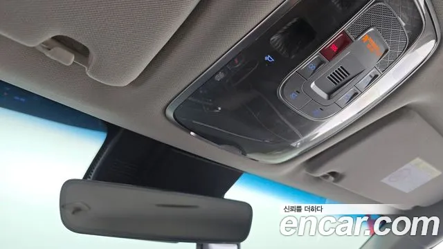Genesis GV70 — Фото автомобиля 25