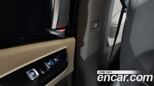 Kia Canival Carnival 4 поколение Дизель 9 мест Hi-Limousine — Фото автомобиля 18