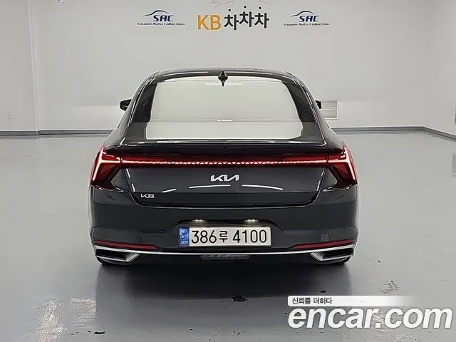 Kia K8 — Фото автомобиля 3