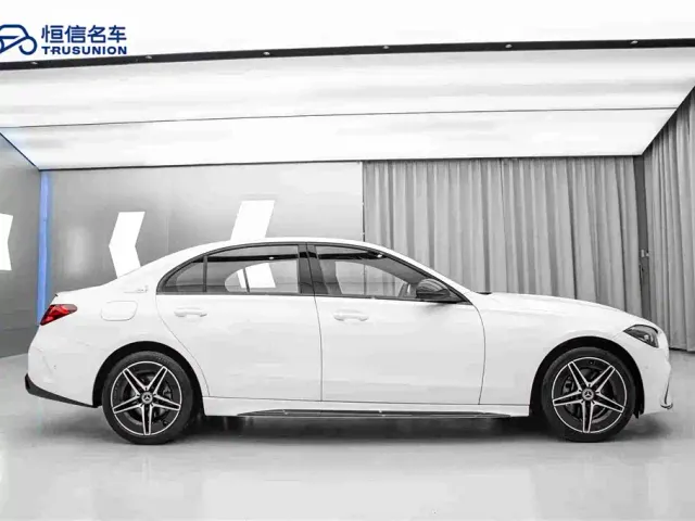 Mercedes-Benz C-Class — Фото автомобиля 4
