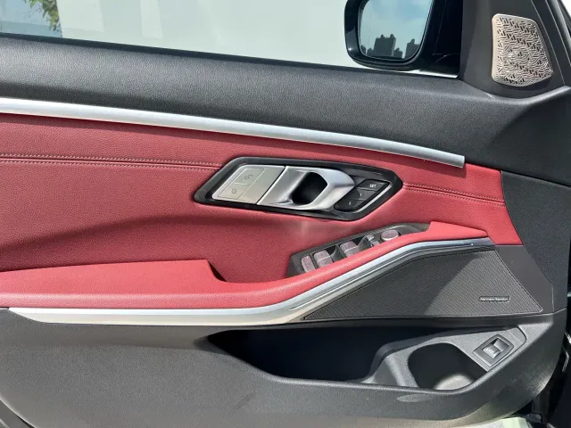 BMW 3 Series — Фото автомобиля 14