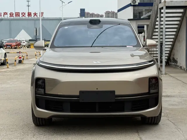 Li Auto L9 — Фото автомобиля 3