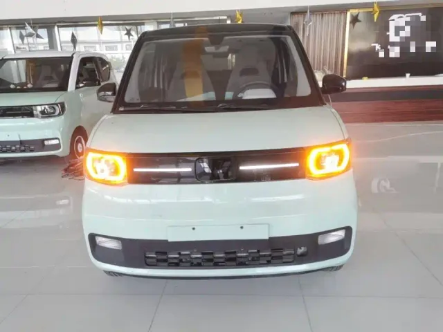 Wuling Hongguang Mini EV — Фото автомобиля 2