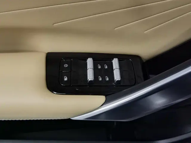 Geely Boyue L — Фото автомобиля 9