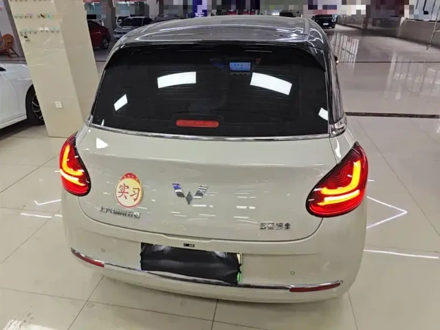 Wuling Bingo — Фото автомобиля 5