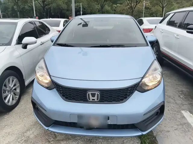 Honda Fit — Фото автомобиля 2