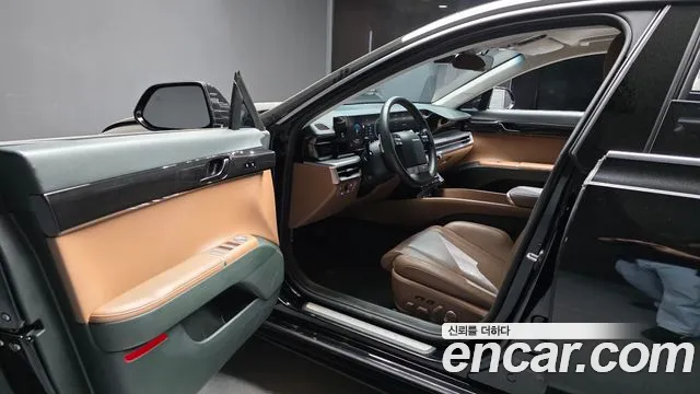Hyundai Grandeur GN7 — Фото автомобиля 10