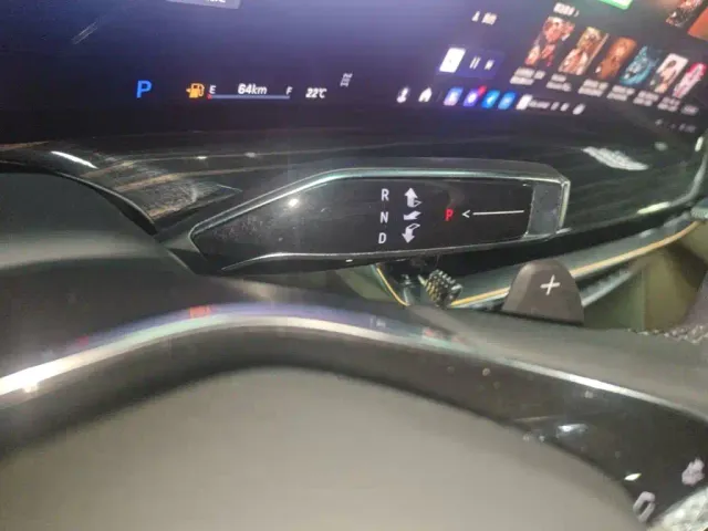 Cadillac XT5 — Фото автомобиля 13
