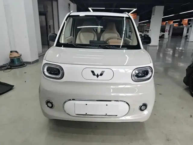 Wuling Hongguang Mini EV — Фото автомобиля 2