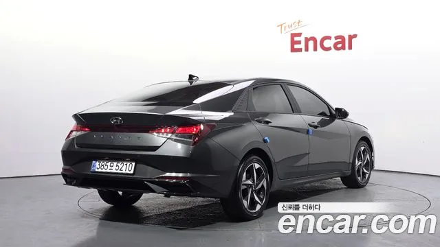 Hyundai AVANTE Avante (CN7) 1.6 LPi (для маломобильных пассажиров) — Фото автомобиля 2