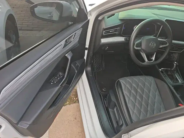 Volkswagen Sagitar — Фото автомобиля 15