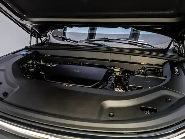 Li Auto Li Xiang L9 2025 Ultra Smart Renewal Edition — Фото автомобиля 9