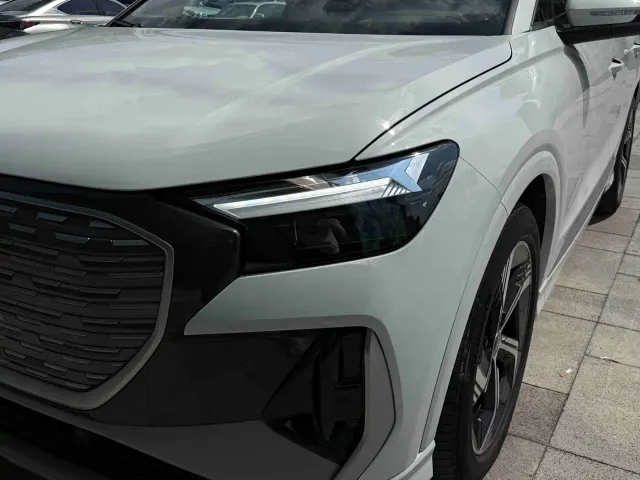 Audi Q4 e-tron — Фото автомобиля 19