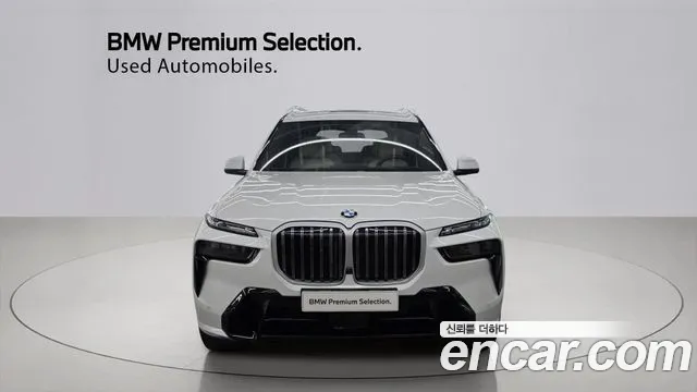 BMW X7 — Фото автомобиля 3