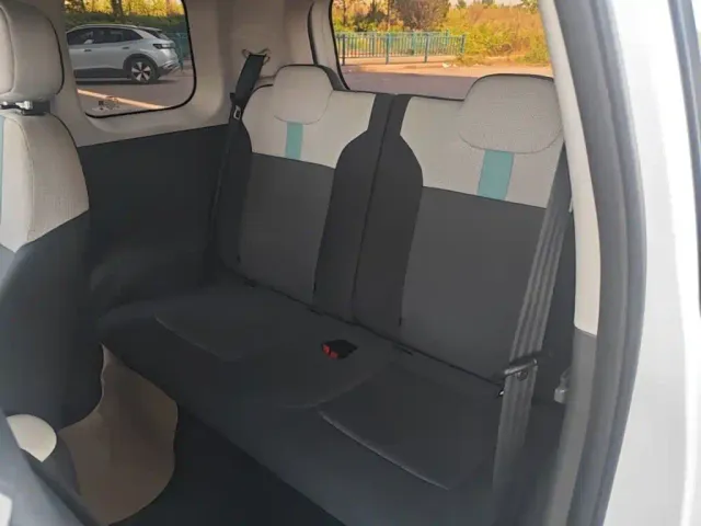 Changan Lumin — Фото автомобиля 16