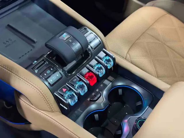 BYD FangChengBao Leopard 5 — Фото автомобиля 17
