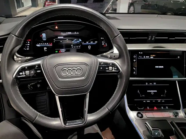 Audi A6L — Фото автомобиля 9