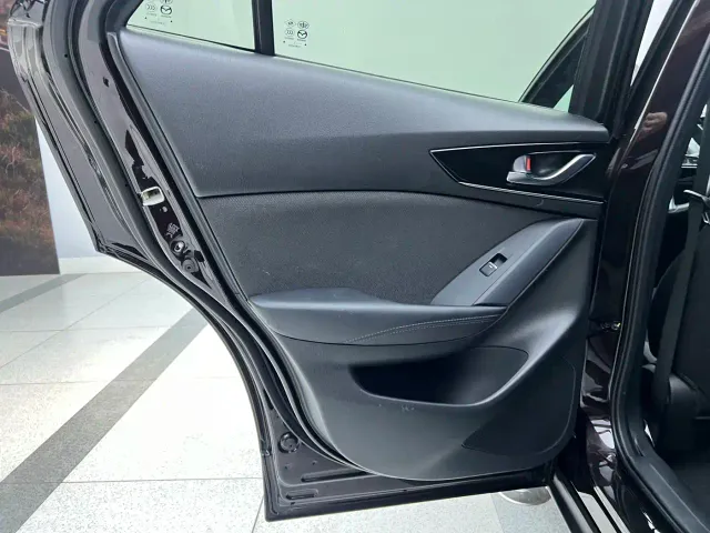 Mazda CX-4 — Фото автомобиля 15