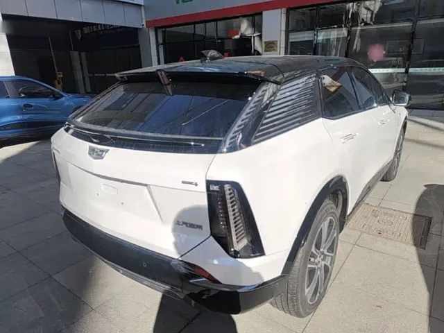 Cadillac Optiq — Фото автомобиля 6