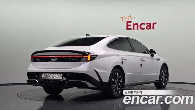 Фотография автомобиля — Hyundai Sonata DN8