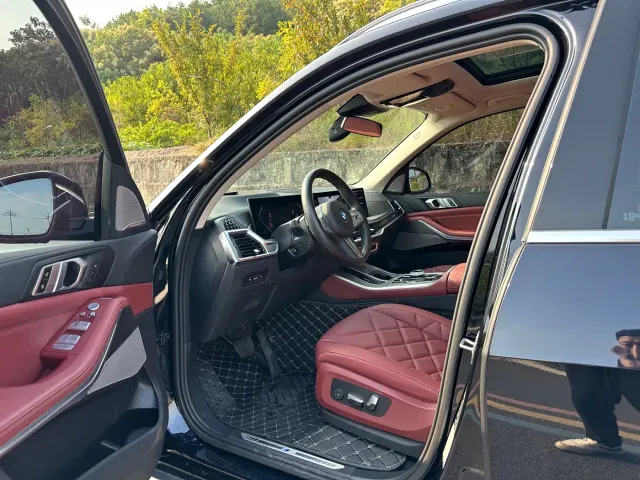 BMW BMW X5 2023 xDrive 30Li Premium M Sport Package — Фото автомобиля 5