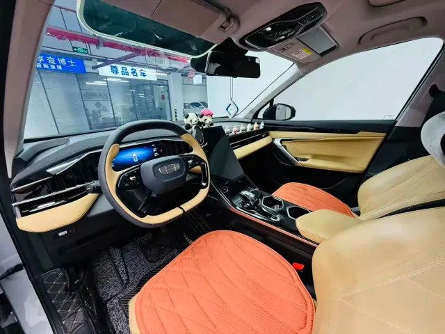 Geely Boyue L — Фото автомобиля 12
