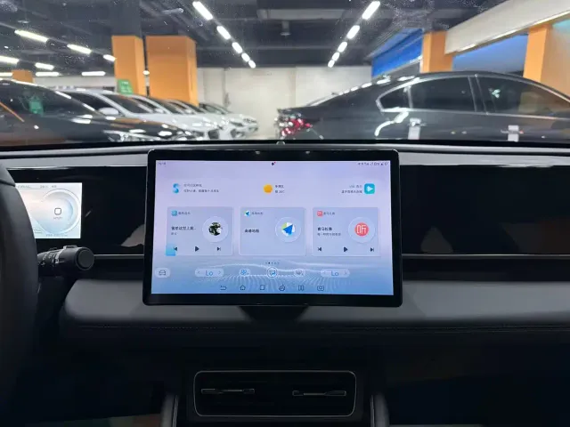 BYD Qin L — Фото автомобиля 11