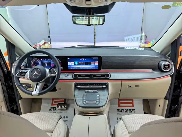 Mercedes-Benz V-Class — Фото автомобиля 11