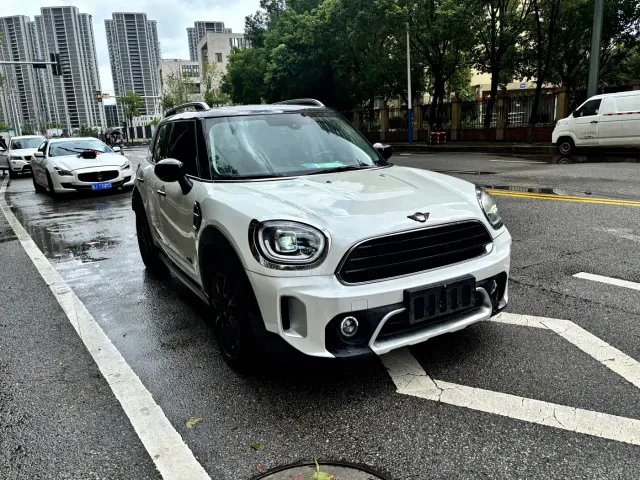 MINI Countryman — Фото автомобиля 3
