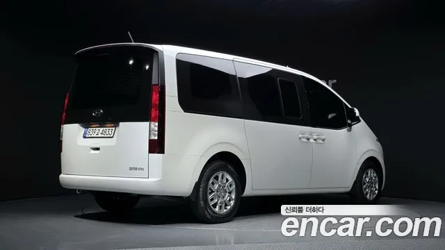 Hyundai Staria Staria Карго 5 мест — Фото автомобиля 2