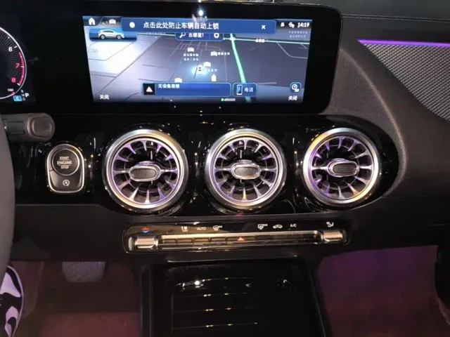 Mercedes-Benz GLA-Class — Фото автомобиля 12