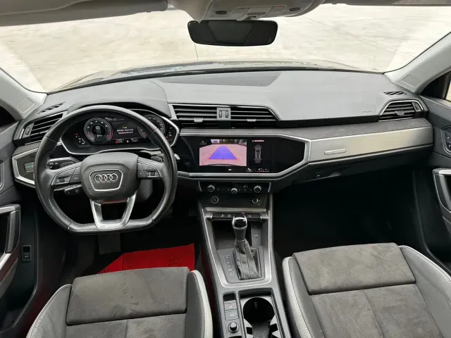 Audi Q3 — Фото автомобиля 11