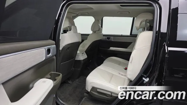 Hyundai Santa Fe — Фото автомобиля 21