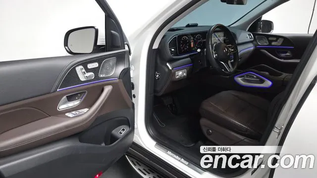 Mercedes-Benz GLE-Class — Фото автомобиля 11