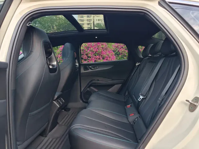 BYD Seal 06 — Фото автомобиля 14