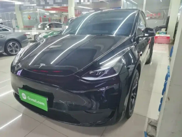 Фотография автомобиля — Tesla Model Y
