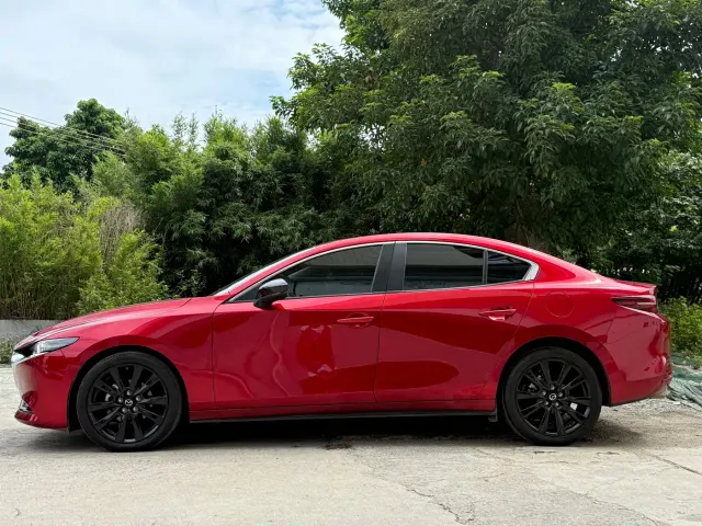 Mazda Axela — Фото автомобиля 7