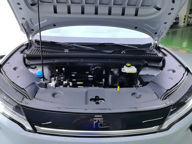 BYD Yuan UP — Фото автомобиля 10